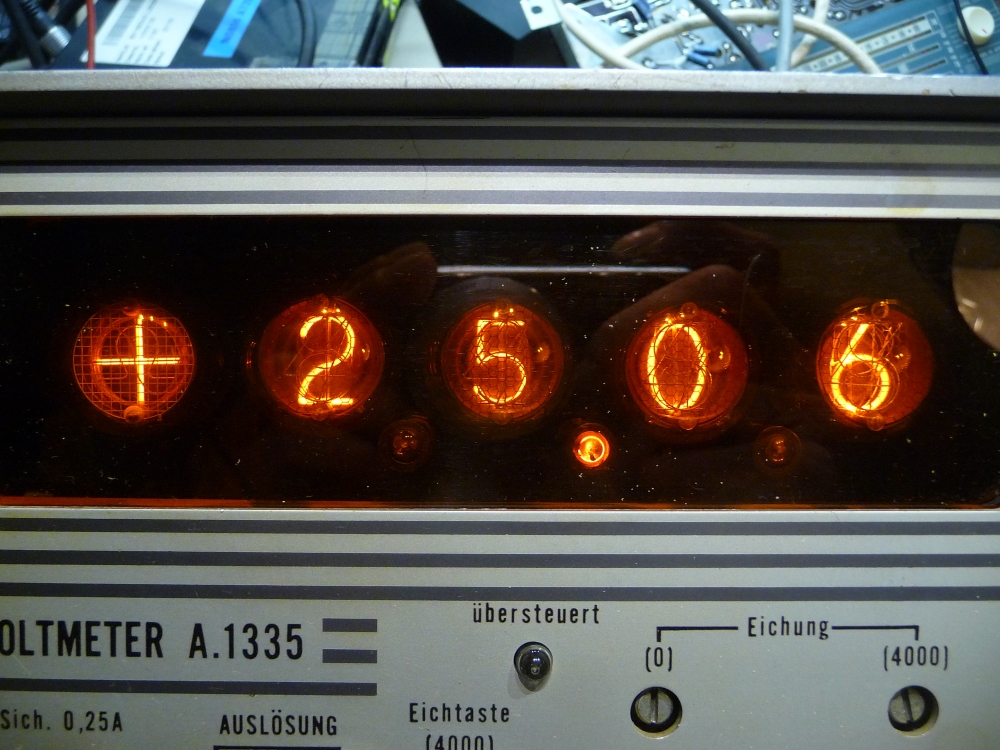 Restauration d'un voltmètre numérique ROCHAR A1335 : Audio-Station